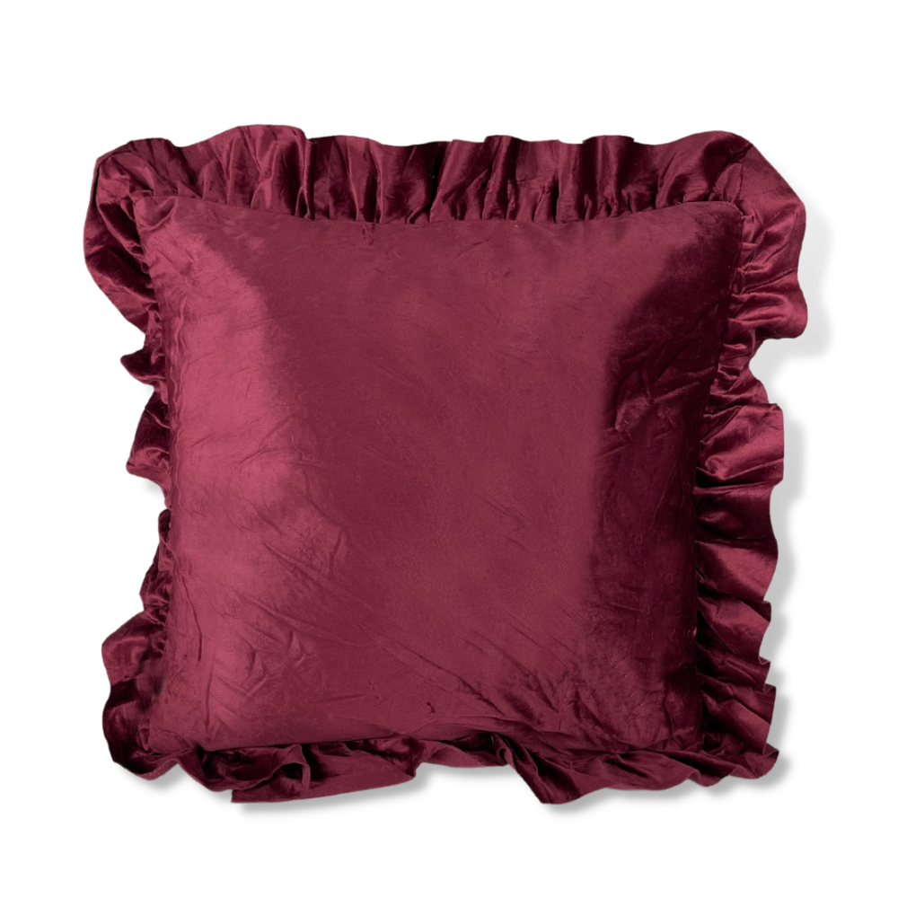 Dekoratīvi spilvenu pārvalki „Red Ruffle“ 1 gab.. Dekoratīvie spilvenu pārvalki