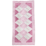 Paklājs "Rose Diamond Mosaic Rug", 70x140 cm. Taisnstūrveida rozā paklājs ar centrā saplūstošiem gaiši rozā un baltiem taisnstūriem, ko ieskauj piesātinātas rozā apmale. Paklājs "Rose Diamond Mosaic Rug", 70x140 cm. Taisnstūrveida rozā paklājs ar centrā saplūstošiem gaiši rozā un baltiem taisnstūriem, ko ieskauj piesātinātas rozā apmale.