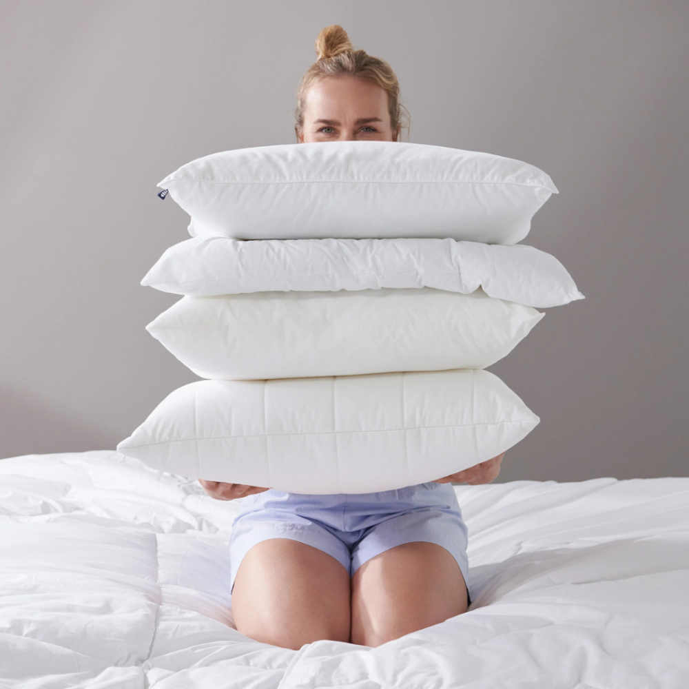 Spilvens "Familon Original Pillow". Elegants balts spilvens minimālisma stilā familon