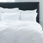 Spilvens "Familon Superior Pillow". Vienkrāsains balts eleganta dizaina familon spilvens