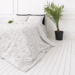 Gultas veļas komplekts „Aubrielle“. Rakstaina gultas veļa, 140x200 cm, 150x200 cm, 160x200 cm, 180x200 cm, 200x200 cm, 200x220 cm, 220x240 cm. Maiga toņa gultas komplekts ar botāniskiem kontūriem Gultas veļas komplekts „Aubrielle“. Rakstaina gultas veļa, 140x200 cm, 150x200 cm, 160x200 cm, 180x200 cm, 200x200 cm, 200x220 cm, 220x240 cm. Maiga toņa gultas komplekts ar botāniskiem kontūriem