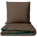 Gultas veļas komplekts „Brunette Juniper“. Zaļa gultasveļa, 140x200 cm, 150x200 cm, 160x200 cm, 180x200 cm, 200x200 cm, 200x220 cm, 220x240 cm. Tumši zaļs gultas veļas komplekts ar brūniem spilveniem.