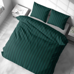 Gultas veļas komplekts „Green Stripes“. Gultas veļas komplekti 140x200, 140x200 cm, 160x200 cm, 200x200 cm, 200x220 cm. Grezns tumši zaļš gultas veļas komplekts ar klasisku svītru rakstu, kas ir ideāli piemērots stilīgai un ērtai miega videi.