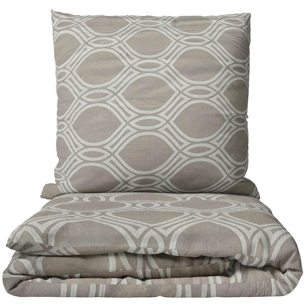 Gultas veļas komplekts „Grey Orbit“. Rakstaina gultas veļa, 140x200 cm, 150x200 cm, 160x200 cm, 180x200 cm, 200x200 cm, 200x220 cm, 220x240 cm. Pelēks gultas veļas komplekts ar maigu ģeometrisku rakstu.