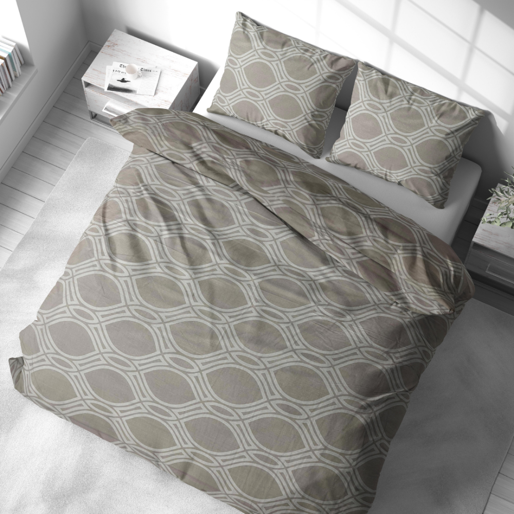 Gultas veļas komplekts „Grey Orbit“. Rakstaina gultas veļa, 140x200 cm, 150x200 cm, 160x200 cm, 180x200 cm, 200x200 cm, 200x220 cm, 220x240 cm. Mierīgos krāsas pelēks gultas veļas komplekts ar stilīgu rakstu.