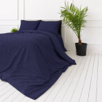 Gultas veļas komplekts „Navy“. Vienkrāsaina gultas veļa, 140x200 cm, 150x200 cm, 160x200 cm, 180x200 cm, 200x200 cm, 200x220 cm, 220x240 cm. Nomierinošs tumši zils gultasveļas komplekts mierīgai guļamistabas atmosfērai. Gultas veļas komplekts „Navy“. Vienkrāsaina gultas veļa, 140x200 cm, 150x200 cm, 160x200 cm, 180x200 cm, 200x200 cm, 200x220 cm, 220x240 cm. Nomierinošs tumši zils gultasveļas komplekts mierīgai guļamistabas atmosfērai.