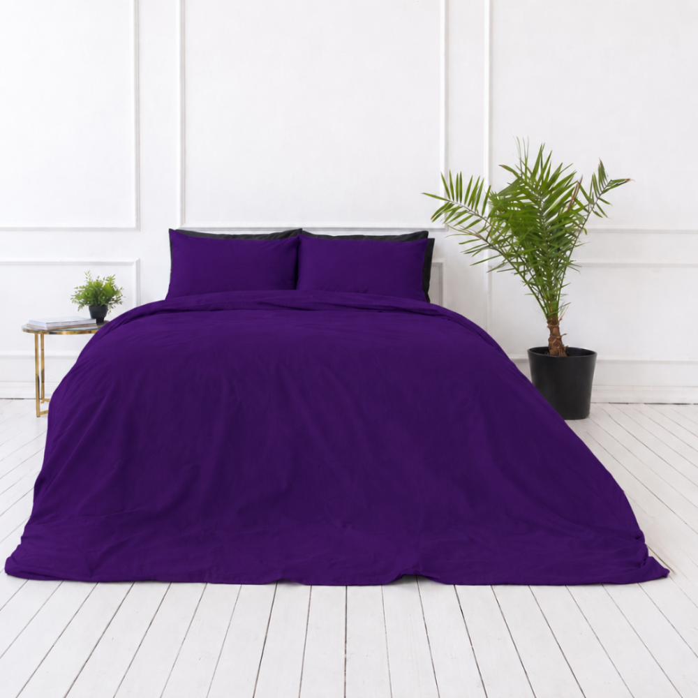 Gultas veļas komplekts „Pansy“. Violeta gultasveļa, 140x200 cm, 150x200 cm, 160x200 cm, 180x200 cm, 200x200 cm, 200x220 cm, 220x240 cm. Bagātīgs tumši purpursarkans gultas veļas komplekts, ideāli piemērots, lai radītu mierīgu un greznu atmosfēru jūsu guļamistabā Gultas veļas komplekts „Pansy“. Violeta gultasveļa, 140x200 cm, 150x200 cm, 160x200 cm, 180x200 cm, 200x200 cm, 200x220 cm, 220x240 cm. Bagātīgs tumši purpursarkans gultas veļas komplekts, ideāli piemērots, lai radītu mierīgu un greznu atmosfēru jūsu guļamistabā