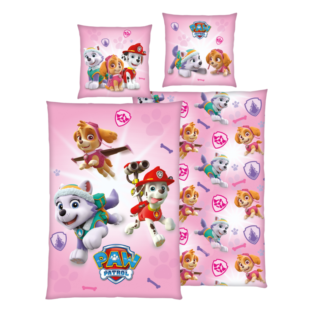 Gultas veļas komplekts „Paw Patrol Pink“. Kokvilnas gultas veļa, 135x200 cm. Rozā gultas veļas komplekts ar “paw patrol” kucēniem un krāsainām nozīmītēm. Gultas veļas komplekts „Paw Patrol Pink“. Kokvilnas gultas veļa, 135x200 cm. Rozā gultas veļas komplekts ar “paw patrol” kucēniem un krāsainām nozīmītēm.