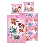 Gultas veļas komplekts „Paw Patrol Pink“. Kokvilnas gultas veļa, 135x200 cm. Rozā gultas veļas komplekts ar “paw patrol” kucēniem un krāsainām nozīmītēm. Gultas veļas komplekts „Paw Patrol Pink“. Kokvilnas gultas veļa, 135x200 cm. Rozā gultas veļas komplekts ar “paw patrol” kucēniem un krāsainām nozīmītēm.