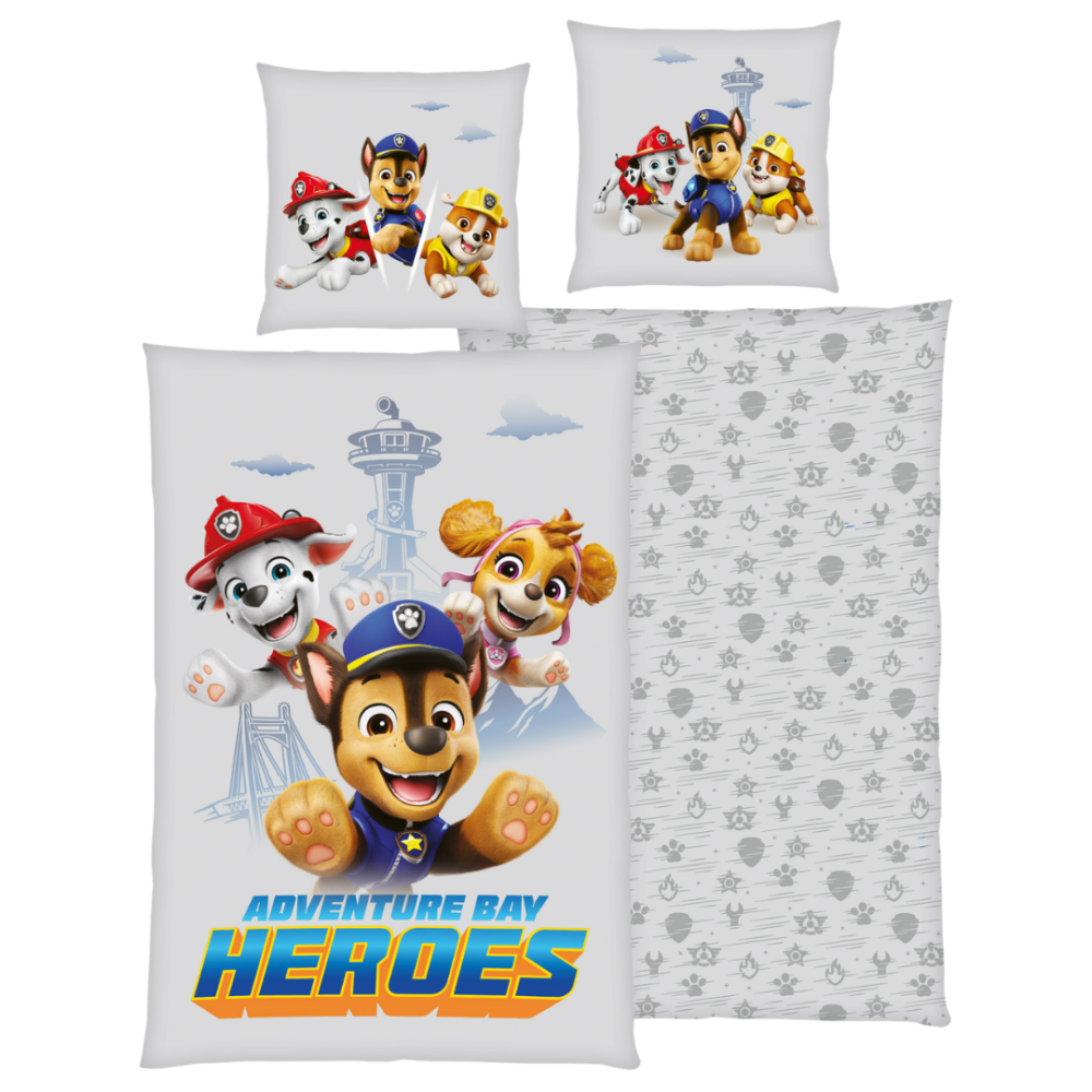 Gultas veļas komplekts „Paw Patrol“. Kokvilnas gultas veļa, 135x200 cm. Gaiši pelēks gultas veļas komplekts ar krāsainiem „paw patrol“ kucēniem. Gultas veļas komplekts „Paw Patrol“. Kokvilnas gultas veļa, 135x200 cm. Gaiši pelēks gultas veļas komplekts ar krāsainiem „paw patrol“ kucēniem.