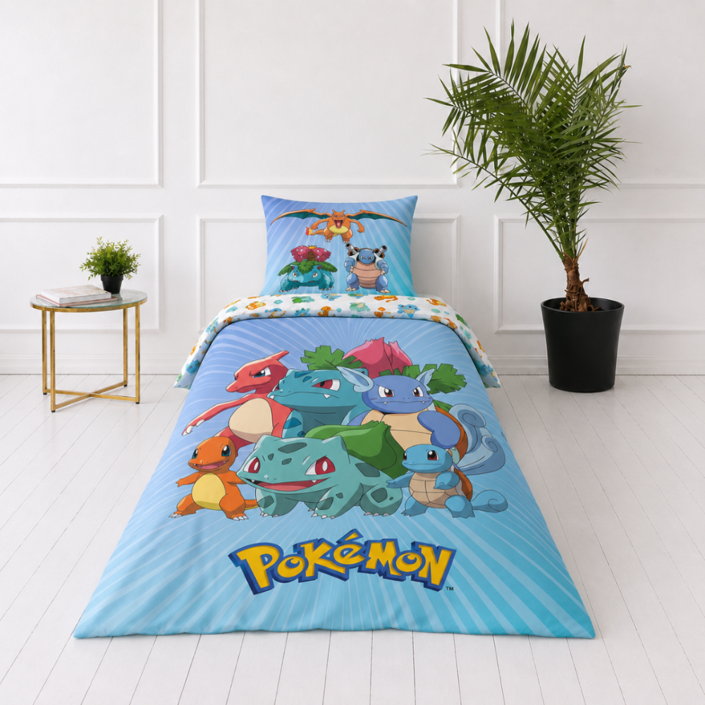 Gultas veļas komplekts „Pokemon“. Kokvilnas gultas veļa, 135x200 cm. Zilu toņu gultas veļas komplekts ar lieliem, krāsainiem pokémon tēlu zīmējumiem. Gultas veļas komplekts „Pokemon“. Kokvilnas gultas veļa, 135x200 cm. Zilu toņu gultas veļas komplekts ar lieliem, krāsainiem pokémon tēlu zīmējumiem.