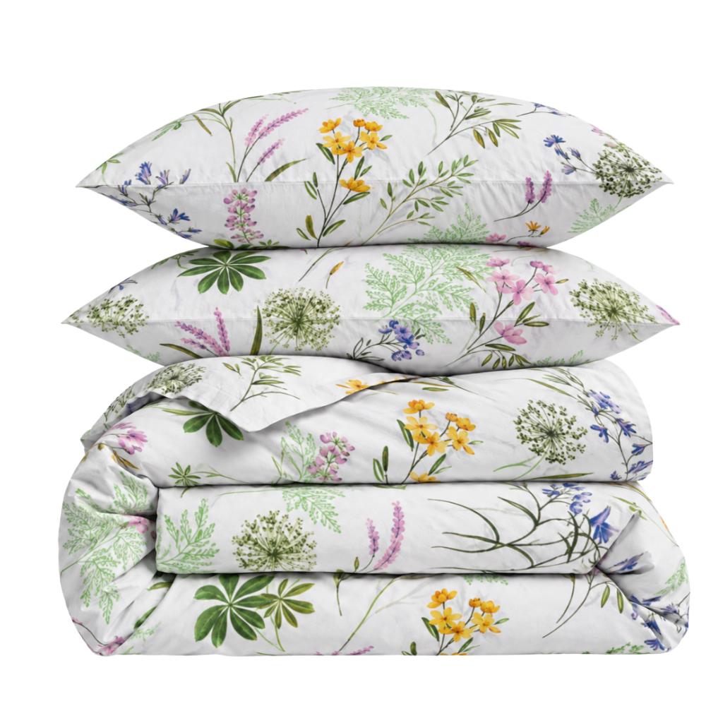 Gultas veļas komplekts „Primavera“. Gultas veļa ar augiem, 140x200 cm, 150x200 cm, 160x200 cm, 180x200 cm, 200x200 cm, 200x220 cm, 220x240 cm. Balts gultas veļas komplekts ar zaļām lapām un krāsainiem pļavas ziediem Gultas veļas komplekts „Primavera“. Gultas veļa ar augiem, 140x200 cm, 150x200 cm, 160x200 cm, 180x200 cm, 200x200 cm, 200x220 cm, 220x240 cm. Balts gultas veļas komplekts ar zaļām lapām un krāsainiem pļavas ziediem