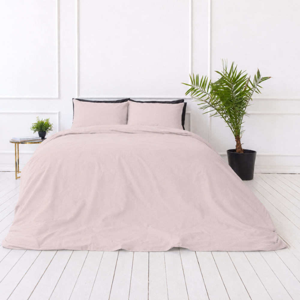 Perkali gultas veļas komplekts „Shell Percale“. Vienkrāsaina gultas veļa, 140x200 cm, 150x200 cm, 160x200 cm, 180x200 cm, 200x200 cm, 200x220 cm, 220x240 cm. Sievišķīgs maigi rozā vienkrāsains gultas veļas komplekts. Perkali gultas veļas komplekts „Shell Percale“. Vienkrāsaina gultas veļa, 140x200 cm, 150x200 cm, 160x200 cm, 180x200 cm, 200x200 cm, 200x220 cm, 220x240 cm. Sievišķīgs maigi rozā vienkrāsains gultas veļas komplekts.