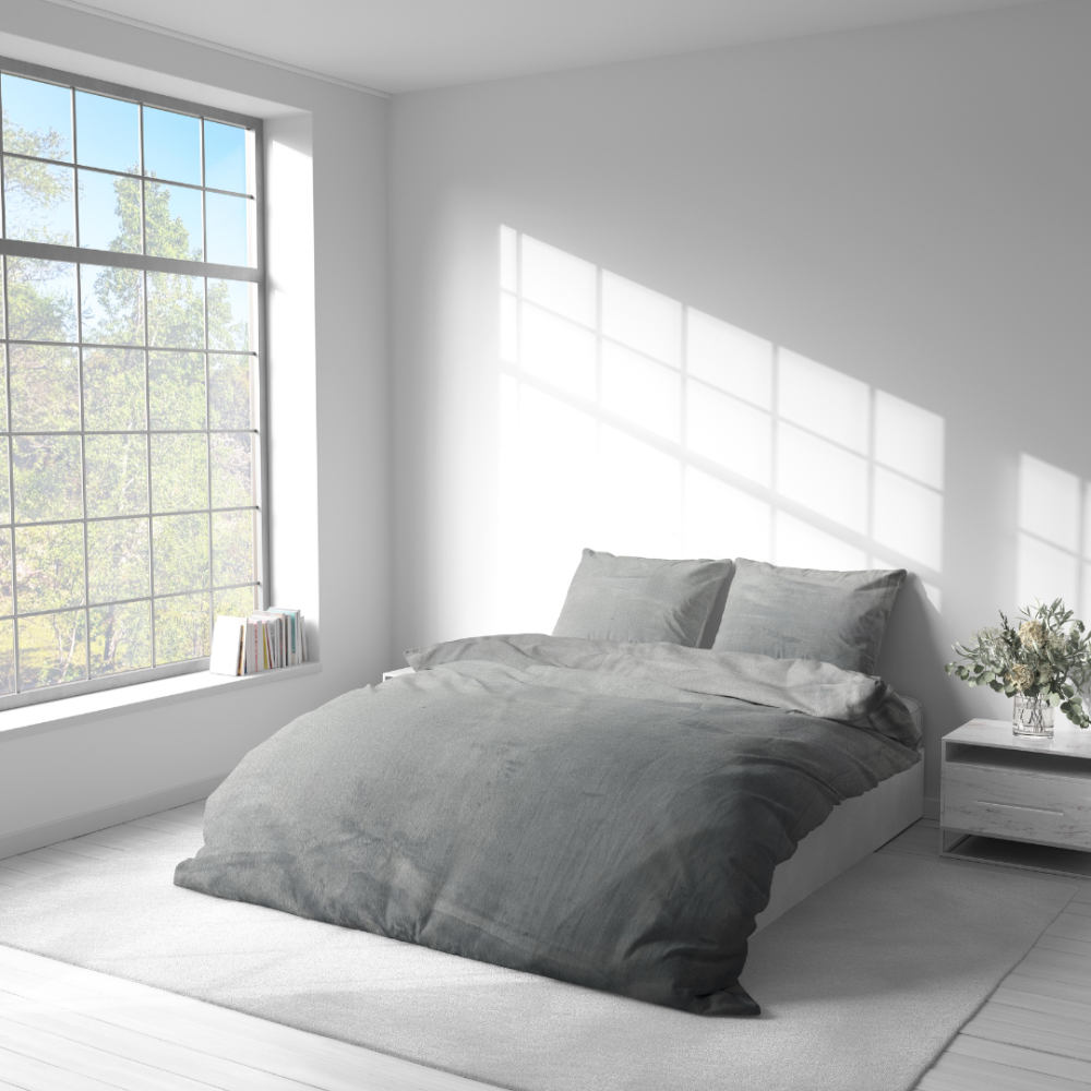 Pļušo gultas veļa „Minky Grey Solid“. Gultas veļas komplekti 200x220, 200x220 cm. Gultas veļas komplekts vienā pelēkā tonī, kas rada mieru un lakoniskuma sajūtu.