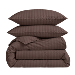 Premium satīns „Brown Stripe Sateen“. Mako satīna gultas veļa, 140x200 cm, 150x200 cm, 160x200 cm, 180x200 cm, 200x200 cm, 200x220 cm, 220x240 cm. Tumši brūns gultas veļas komplekts ar smalku svītru rakstu. Premium satīns „Brown Stripe Sateen“. Mako satīna gultas veļa, 140x200 cm, 150x200 cm, 160x200 cm, 180x200 cm, 200x200 cm, 200x220 cm, 220x240 cm. Tumši brūns gultas veļas komplekts ar smalku svītru rakstu.