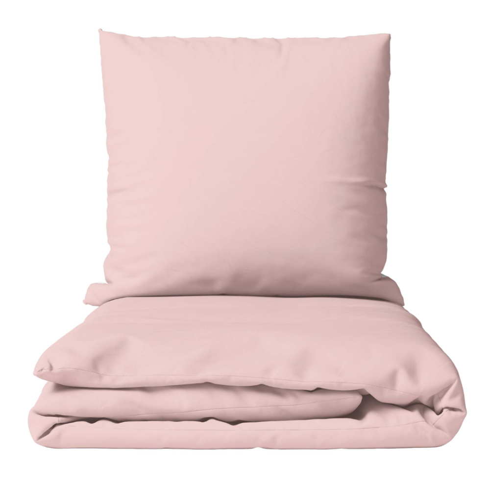 Premium satīns „Classic pink“. Gultas veļas komplekti 150x200, 100x140 cm, 140x200 cm, 150x200 cm, 160x200 cm, 180x200 cm, 200x200 cm, 200x220 cm, 220x240 cm. Maigi rozā krāsas minimālistiska dizaina gultas veļas komplekts Premium satīns „Classic pink“. Gultas veļas komplekti 150x200, 100x140 cm, 140x200 cm, 150x200 cm, 160x200 cm, 180x200 cm, 200x200 cm, 200x220 cm, 220x240 cm. Maigi rozā krāsas minimālistiska dizaina gultas veļas komplekts