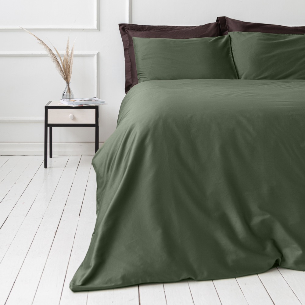 Premium satīns „Dark green“. Satīna gultas veļa, 140x200 cm, 200x200 cm, 200x220 cm