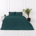 Premium satīna gultas veļas komplekts „Green Sateen“. Vienkrāsaina gultas veļa, 140x200 cm, 200x200 cm, 200x220 cm. Klasiska kokvilnas gultas veļas komplekts dziļi zaļā krāsā. Premium satīna gultas veļas komplekts „Green Sateen“. Vienkrāsaina gultas veļa, 140x200 cm, 200x200 cm, 200x220 cm. Klasiska kokvilnas gultas veļas komplekts dziļi zaļā krāsā.