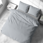Premium satīna gultas veļas komplekts „Light Gray Stripe Satin“. Satīna gultas veļa, 140x200 cm, 200x200 cm. Pasteļpelēks gultas veļas komplekts ar plānām svītrām.
