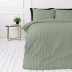 Premium satīns „Pistachio Stripe Sateen“. Gultas veļas komplekti 150x200, 140x200 cm, 150x200 cm, 160x200 cm, 180x200 cm, 200x200 cm, 200x220 cm, 220x240 cm. Pasteļzaļas krāsas gultas veļa ar maigu svītrainu dizainu