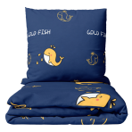 Satīna gultas veļa „Gold Fish“. Rakstaina gultas veļa, 140x200 cm. Tumši zils gultas veļas komplekts ar dzelteniem vaļu motīviem un baltiem akcentiem. Satīna gultas veļa „Gold Fish“. Rakstaina gultas veļa, 140x200 cm. Tumši zils gultas veļas komplekts ar dzelteniem vaļu motīviem un baltiem akcentiem.