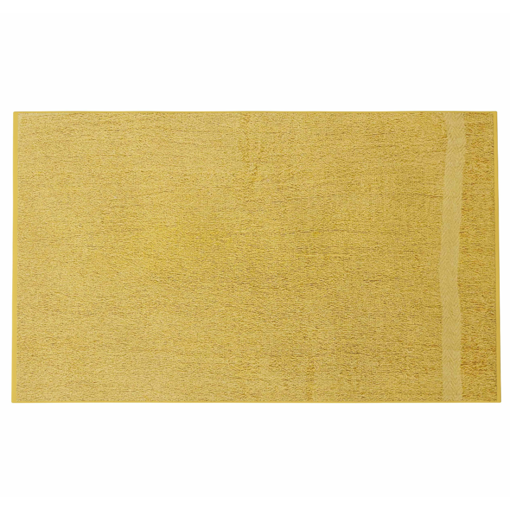 Vannas dvielis „Yellow Economic Towel“. Dvieļi, 60x35 cm, 100x45 cm. Spilgti dzeltenais dvielis minimālistiskā vannas interjerā